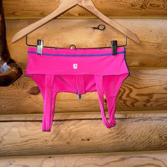 BuffBunny Surf & Turf Crop Wave Bike Short & Dive Zip Bra Set in Miami Vice Pink - Picture 7 of 14